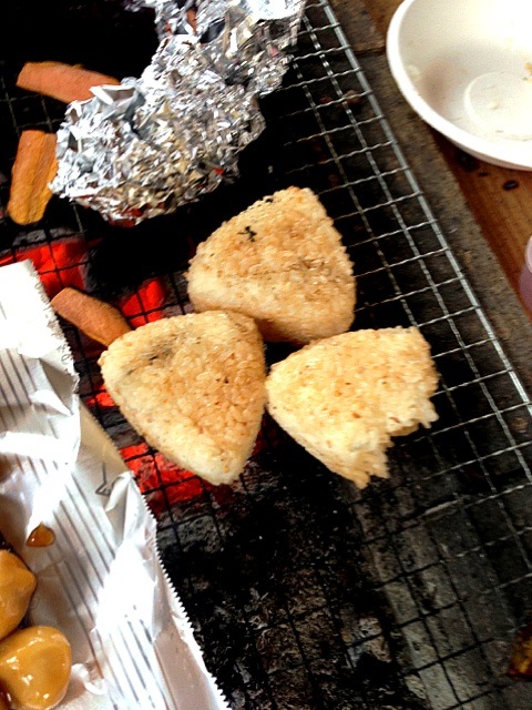 焼きおにぎり 一個食べかけ 笑 Mottainaiリメイクレシピコンテスト ヤマサ 鮮度の一滴