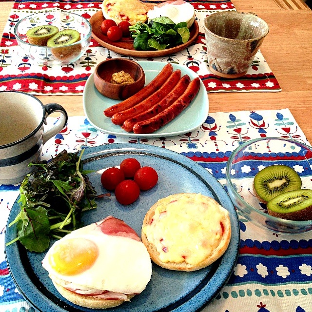 お休みごはん ハムエッグチーズマフィン