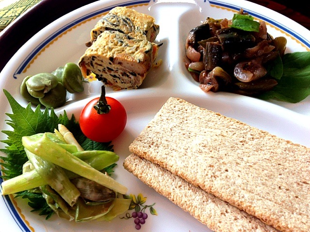 常備菜で朝ご飯❤ひじきの煮物リメイク厚焼卵焼き / Remaked regular side dishes: thick omelette with edible brown algae