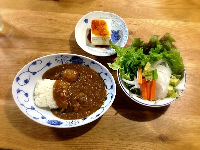 ポトフから変身カレー・サラダ・冷奴