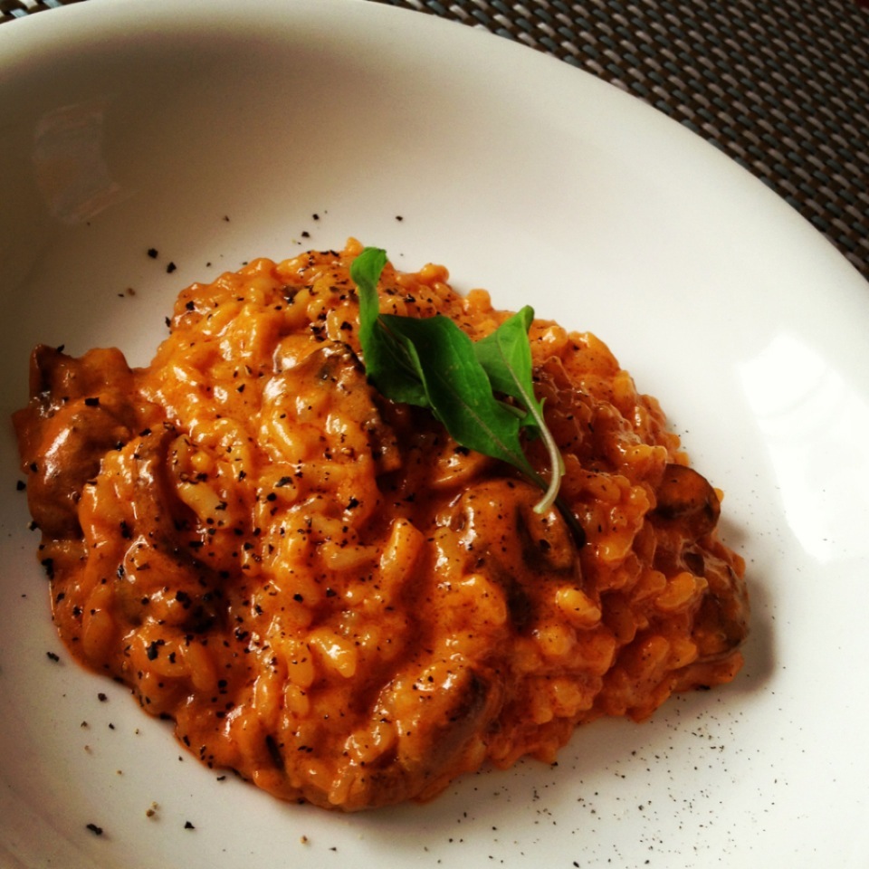 赤海老のリメイク ソースアメリケーヌでマッシュルームのリゾット Risotto with sauce Américaine