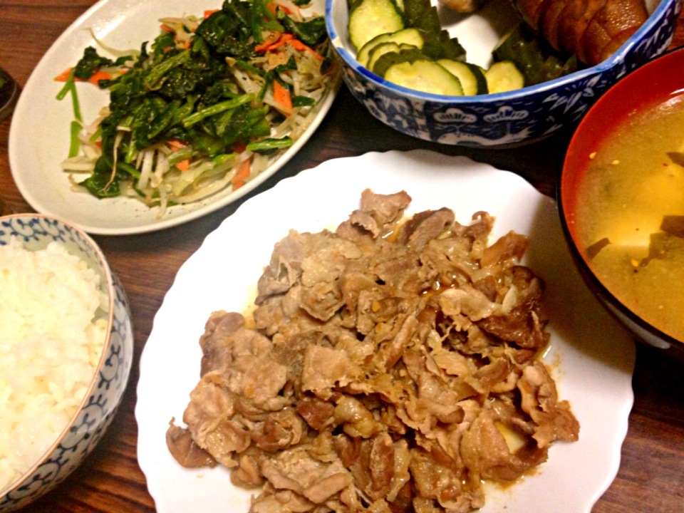 豚生姜焼きで、晩ご飯