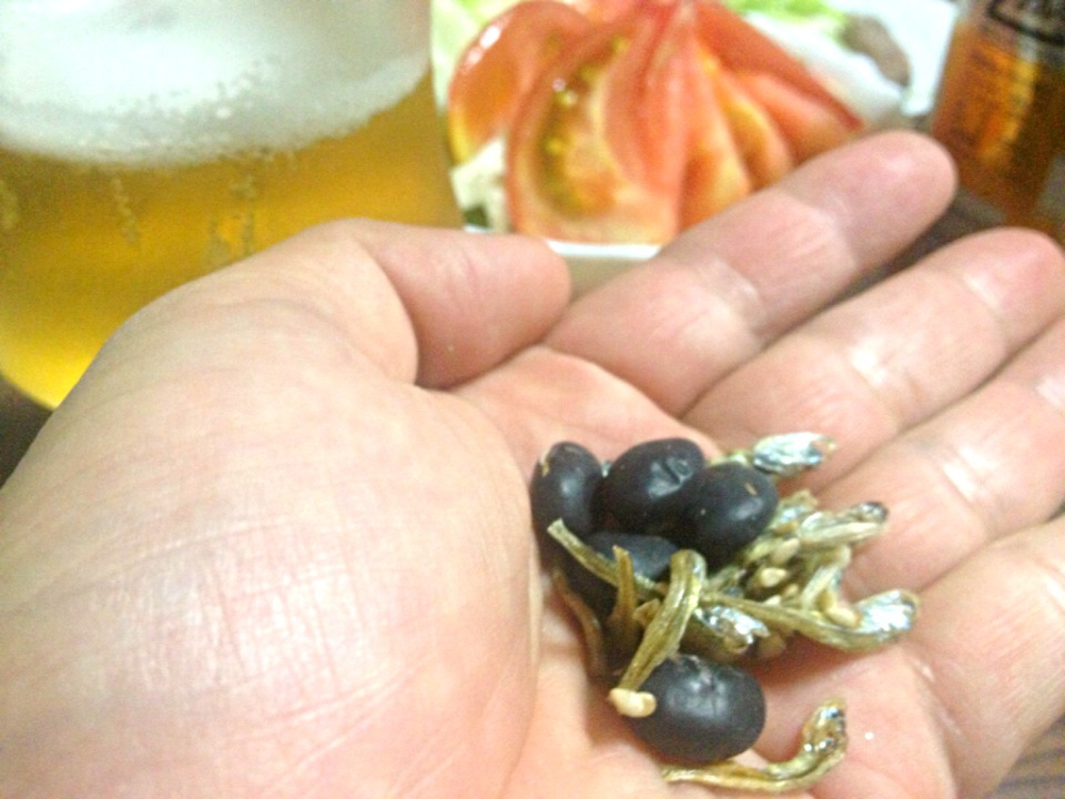 ビールと黒豆イワシのおつまみで‼