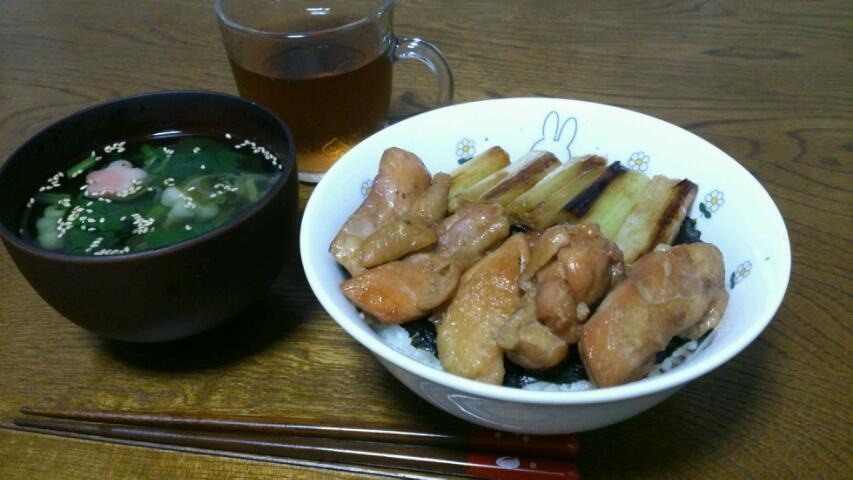 鶏の照り焼き丼＆ホウレン草とワカメのお吸い物