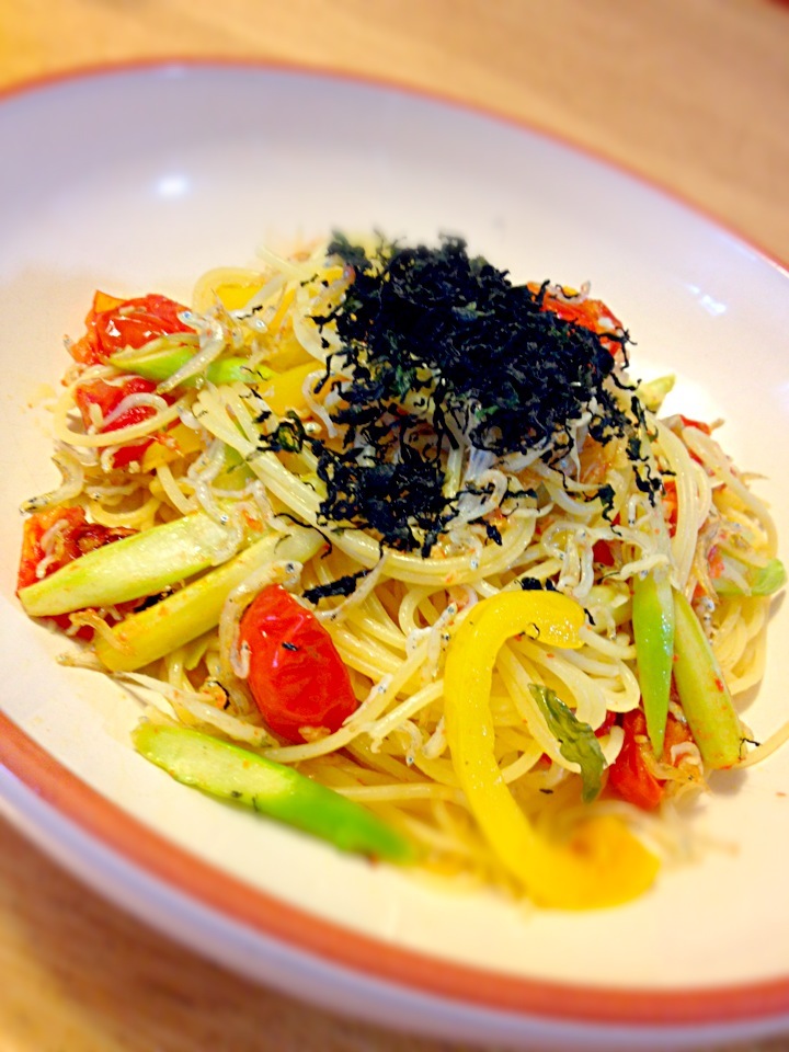 しらす干しと夏野菜の和風パスタ