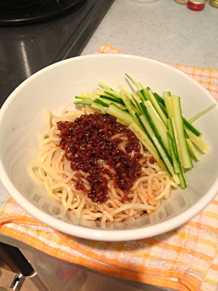 冷やしジャージャー麺