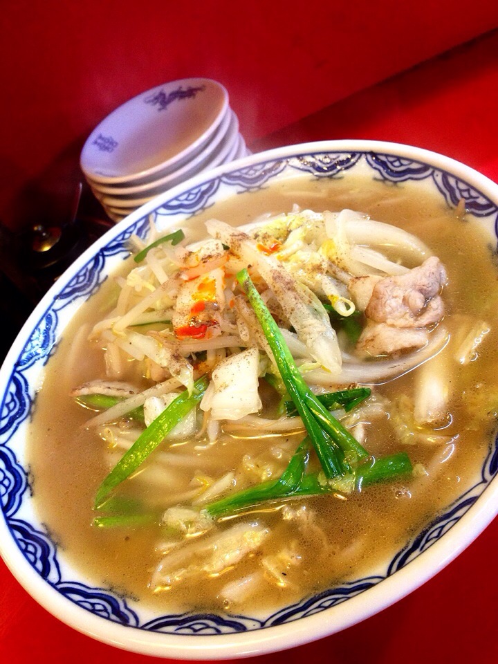 二日酔いからの〜湯麺