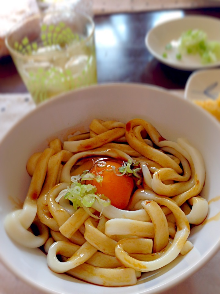 パルで冷やし伊勢うどんなるものが売っていたので、迷わず購入。あぁ、伊勢うどん、ラブ！