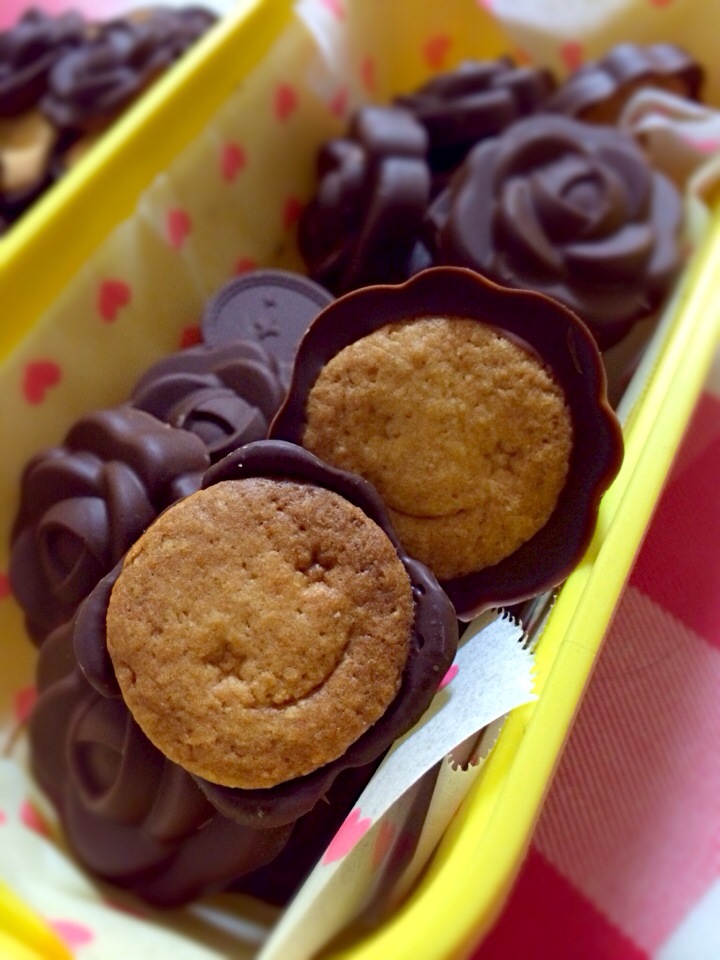 バラの型でチョコレートクッキー♪
