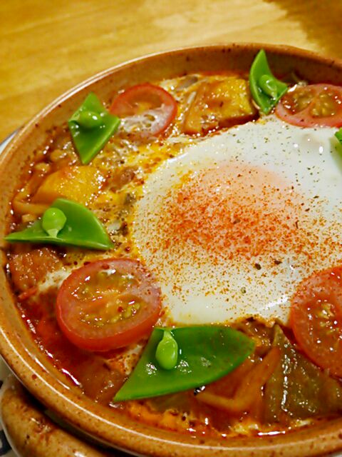 ゴロゴロお野菜のビネガー煮込みのパスタ フラメンカエッグスタイル