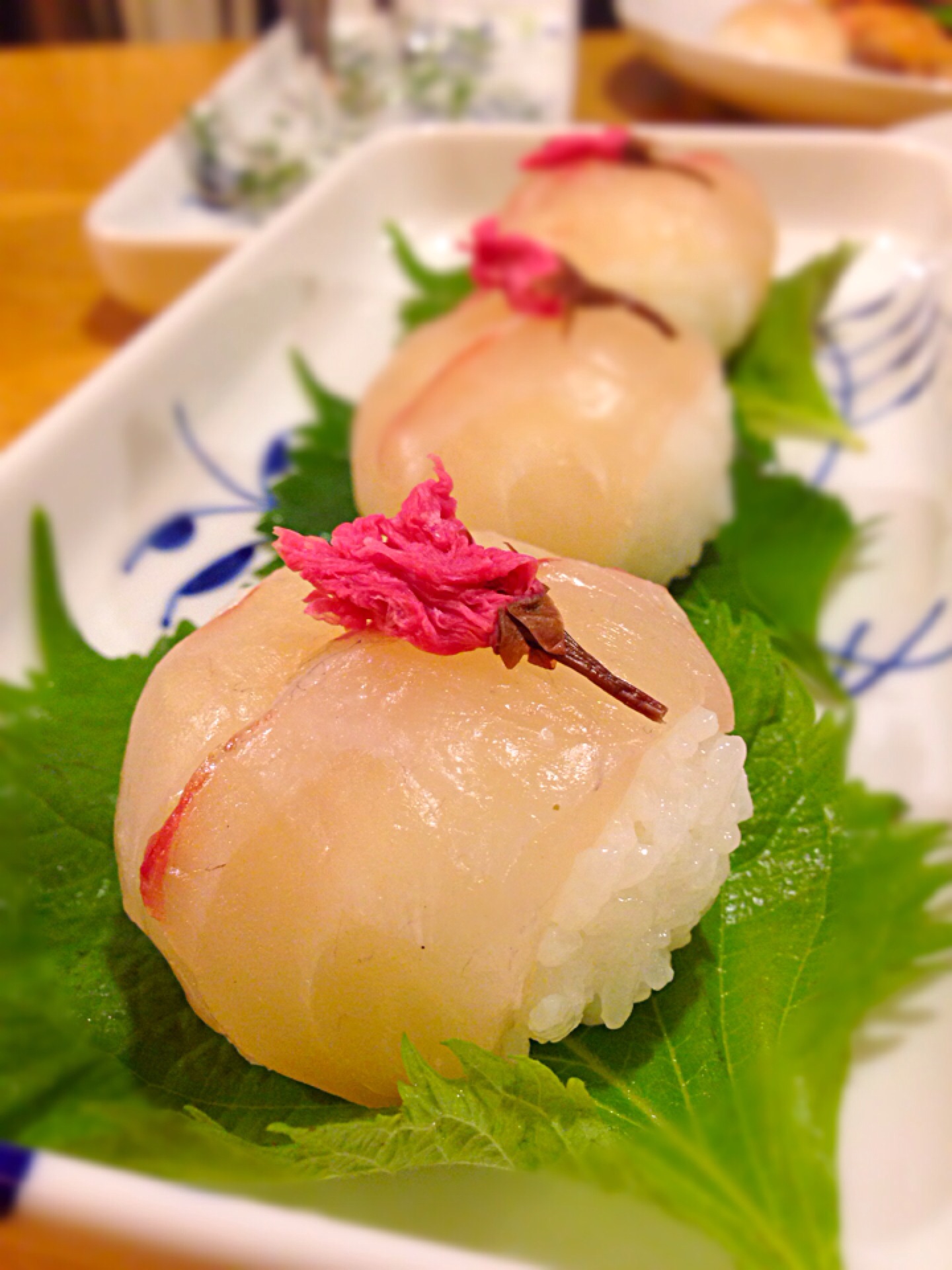 鯛の昆布締め手まり寿司