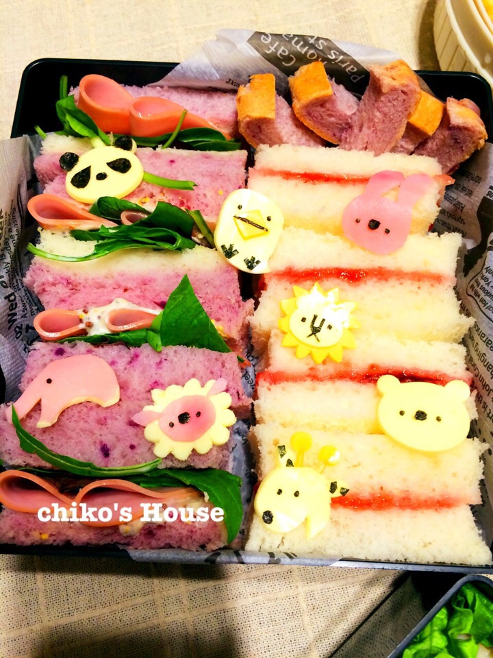 アンパンマンと動物のお花見弁当-サンドイッチ段-