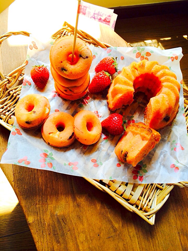 あいこ ⁎ˇ◡ˇ⁎さんの料理 ドライ苺とクリームチーズのケーキ