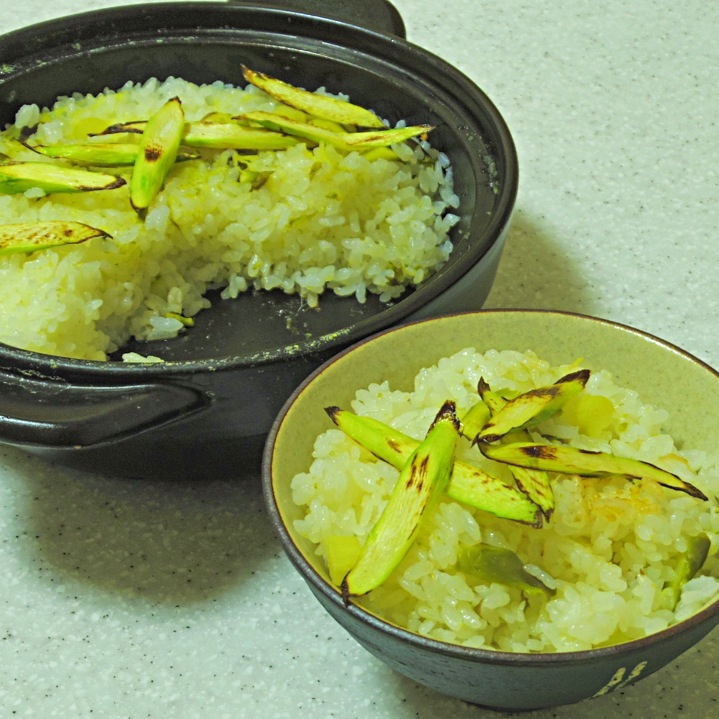 旬のグリーンアスパラの土鍋ご飯だけど、中川シェフの考え方なので、つくフォト