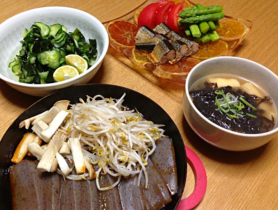 今日はステーキやで〜、コンニャクやけど