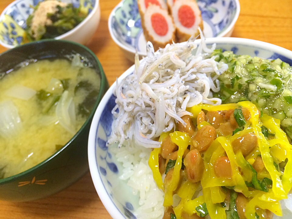 三色丼