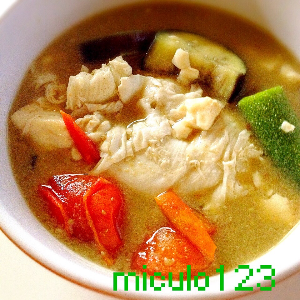 夏野菜の蟹味噌スープ