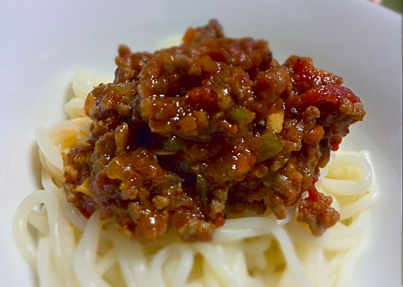 スパイシーミートソースのっけの素麺