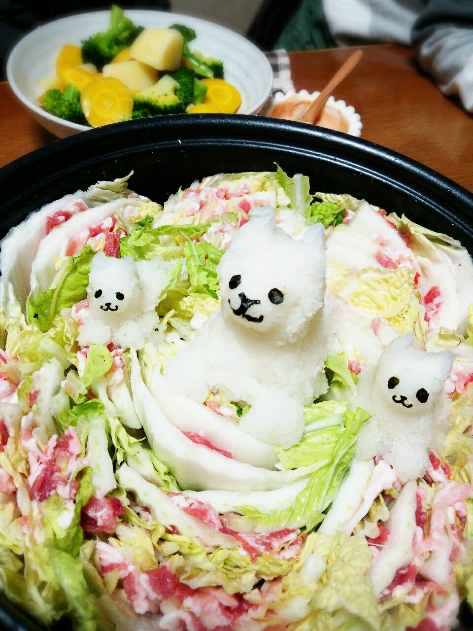 大根おろしアート☆アルパカ♡豚バラと白菜のミルフィーユ鍋