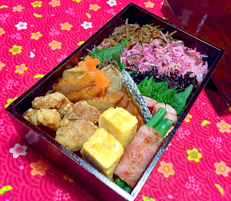 娘弁当…じゃなーい❗️私弁当（笑）(ﾉ∀＼*)ｷｬ