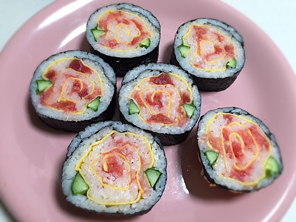 薔薇の巻き寿司