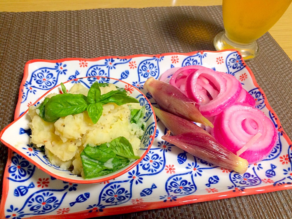 バジルポテトサラダ☆ミョウガと紫玉ねぎの甘酢漬け(^_−)−☆