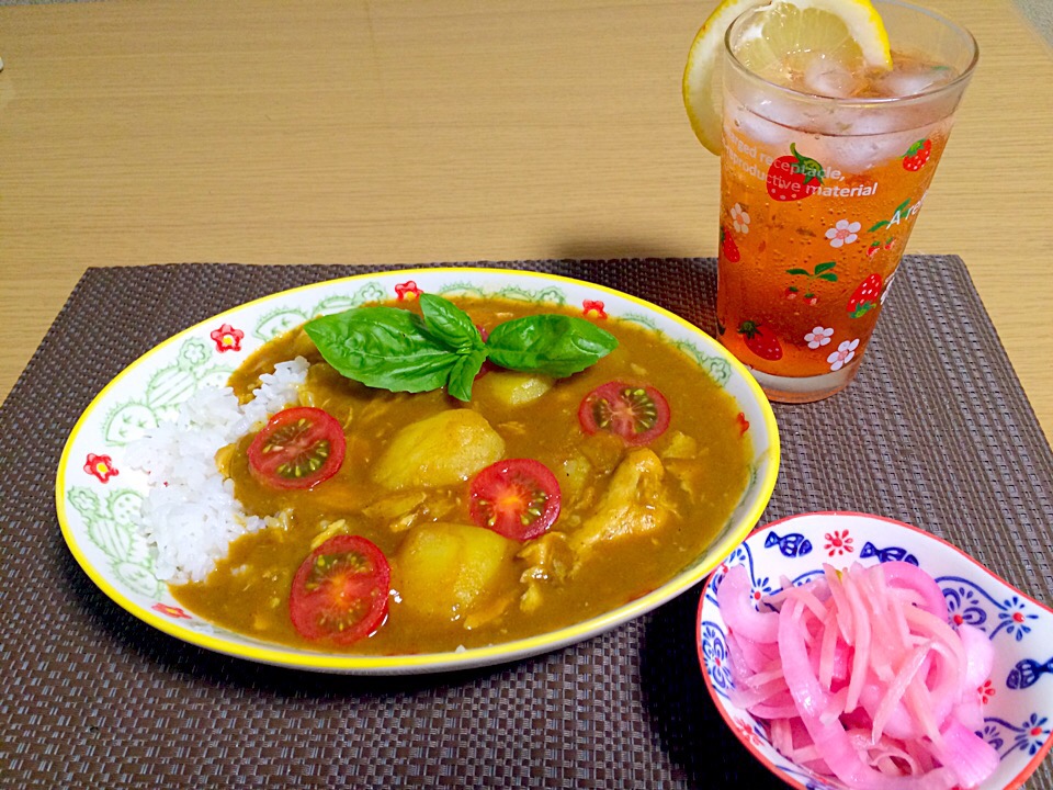 新ジャガとトマトのカレー(^o^)/