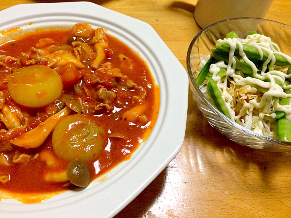 餃子の皮でラビオリ風のトマトスープ煮♡