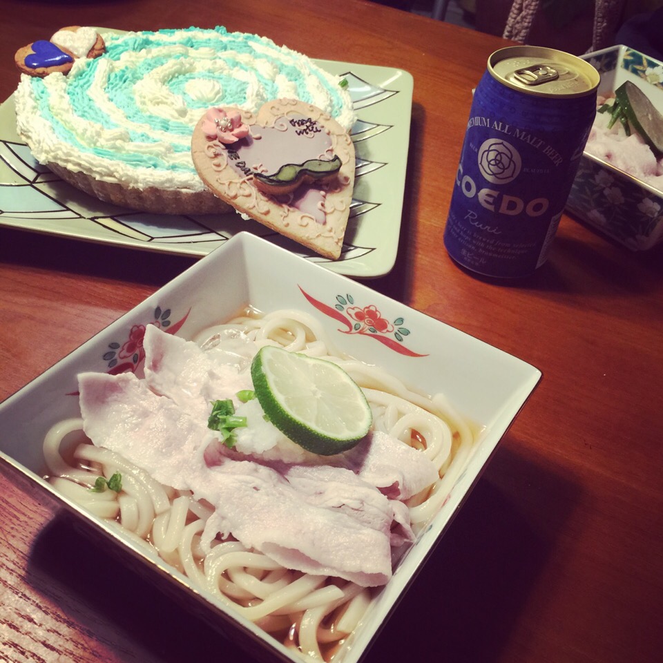 渦巻きチーズケーキとライムおろしうどん