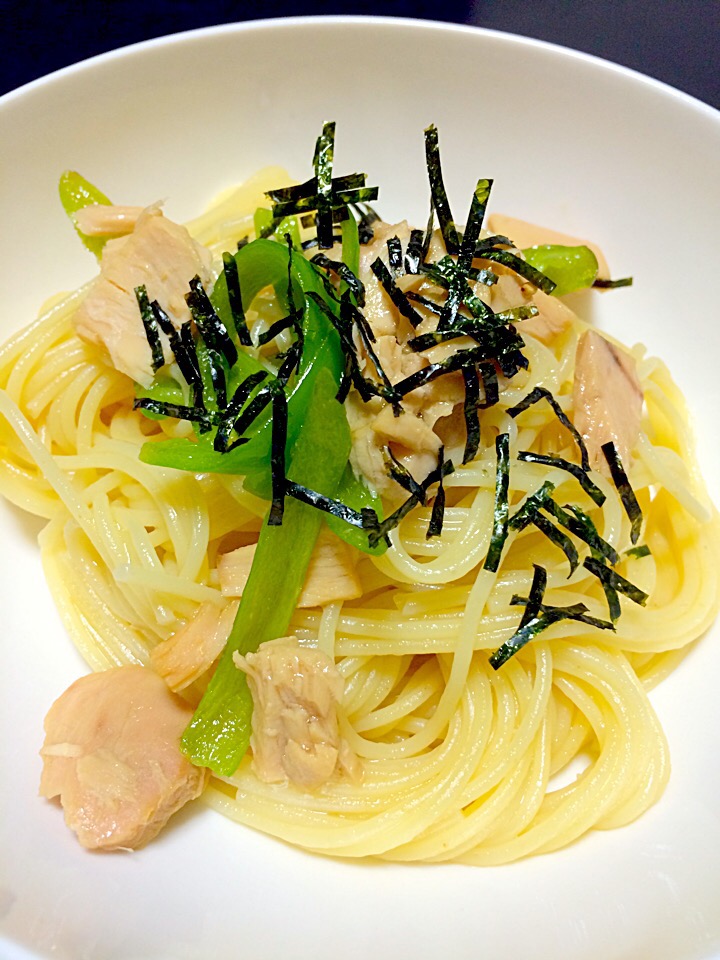 ツナとピーマンの和風パスタ〜♡ᵕ̈*⑅୨୧