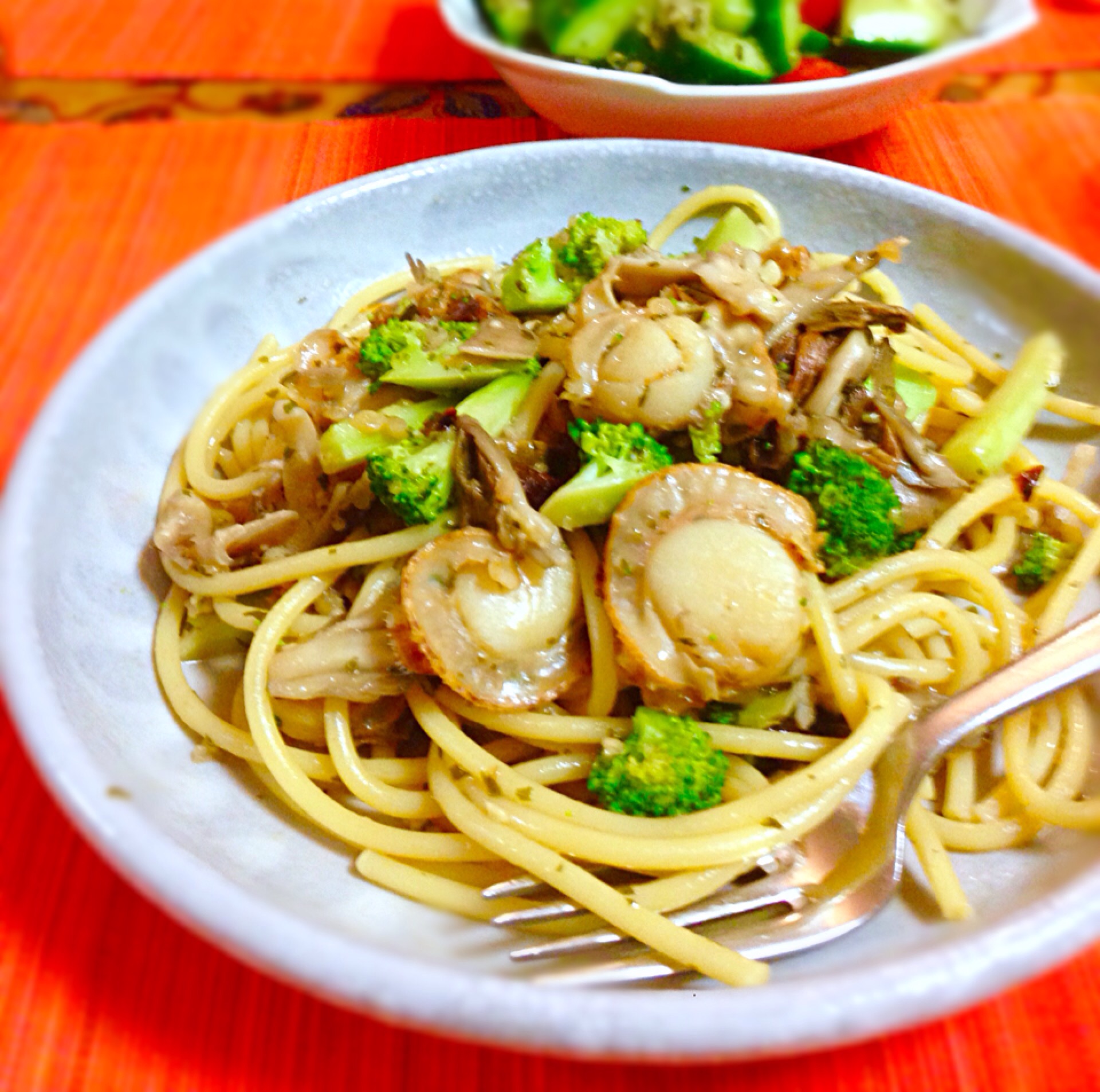 Linguine di capesante e porcini 帆立とポルチーニのリングイネ。