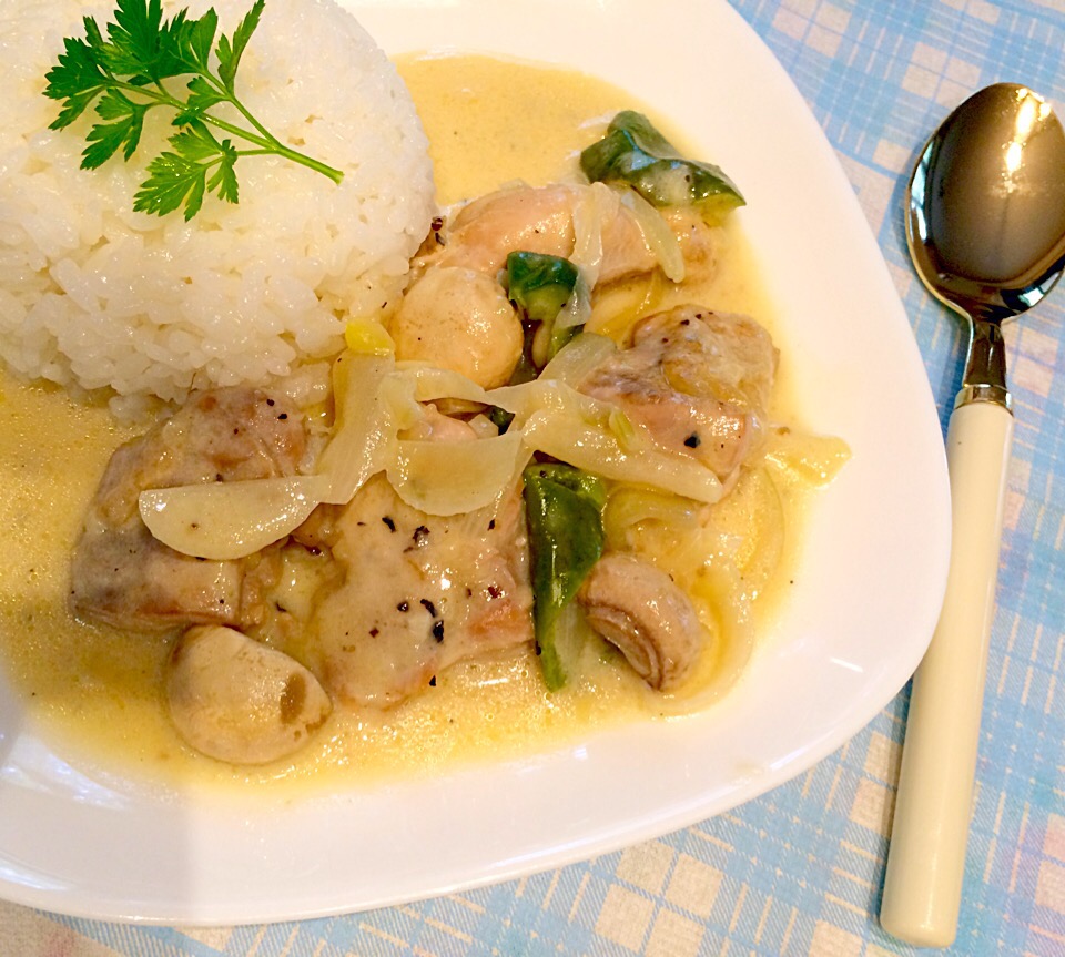 お手軽フレンチ チキンフリカッセ