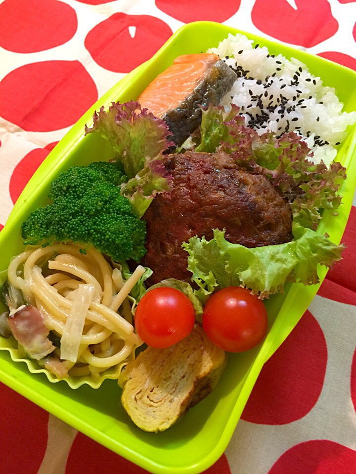 2015.10.29 中三男子ハンバーグ弁当(　˙༥˙　)♡