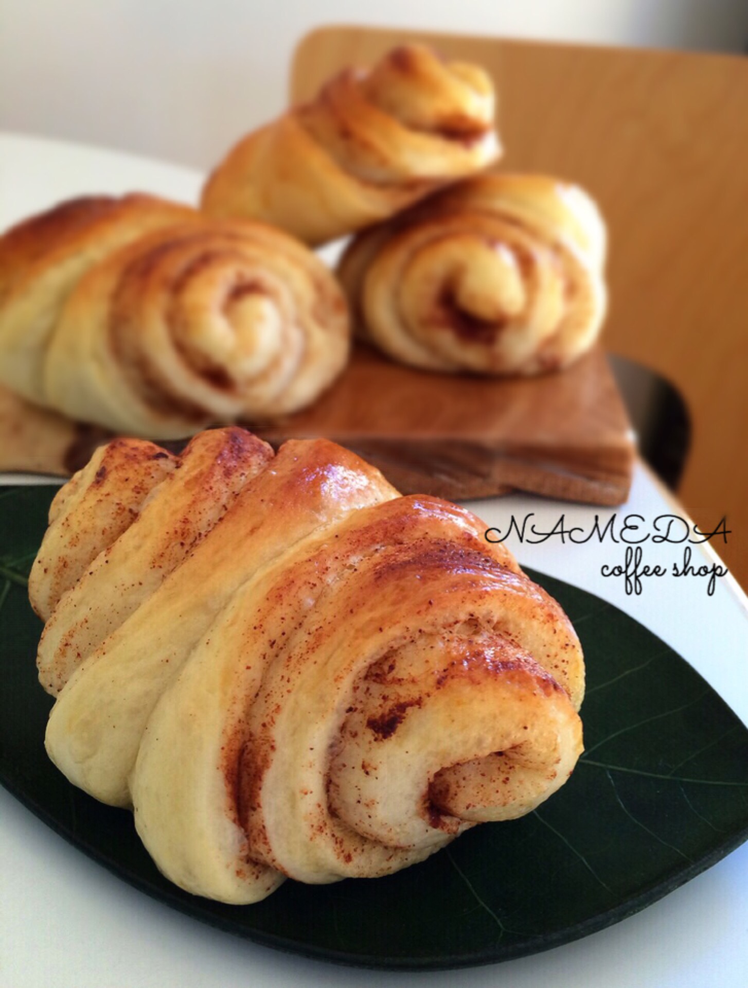 ナメダ珈琲店・本日の茶菓子はシナモンロールʕ-̼͡-ʔ?