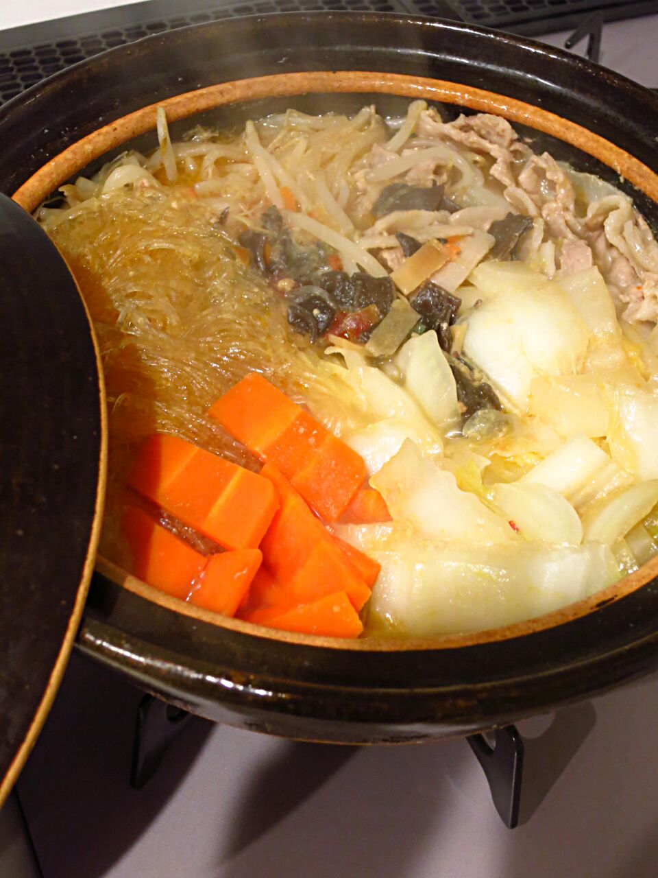 あっさり食べられる麻婆春雨鍋