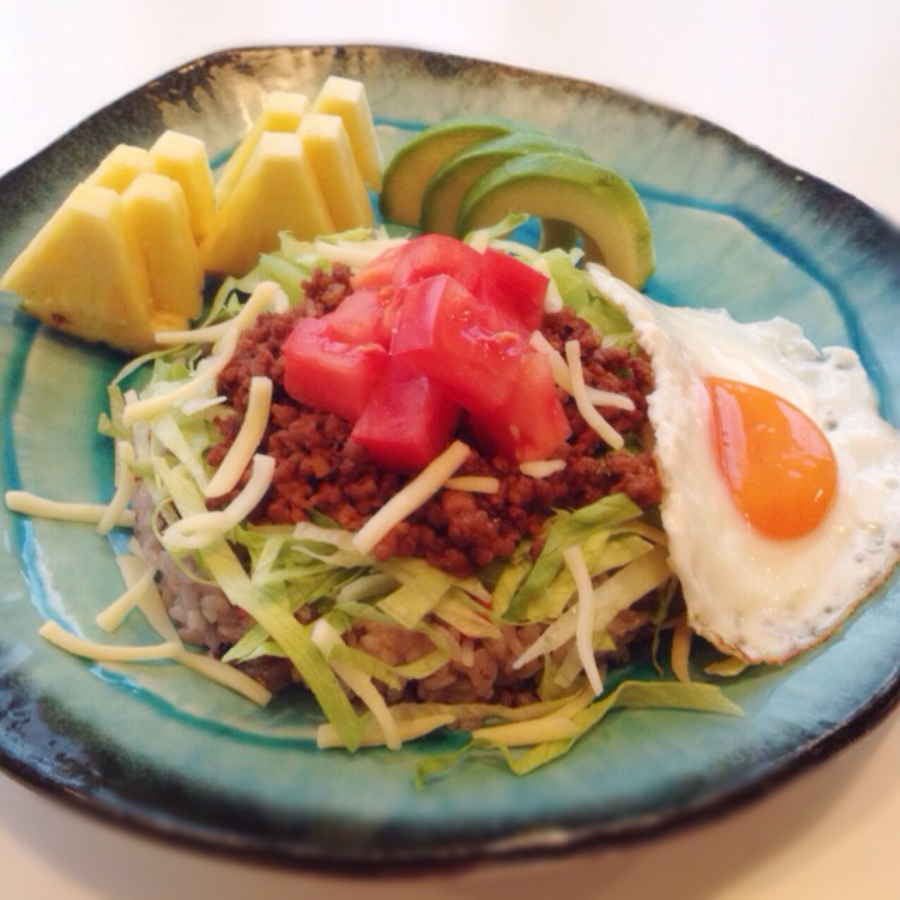 沖縄「ピロピロ」ライフさんの料理 タコライス