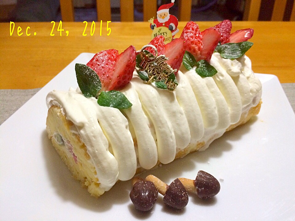 りずむさんの料理 シフォンロールケーキ✨でクリスマス