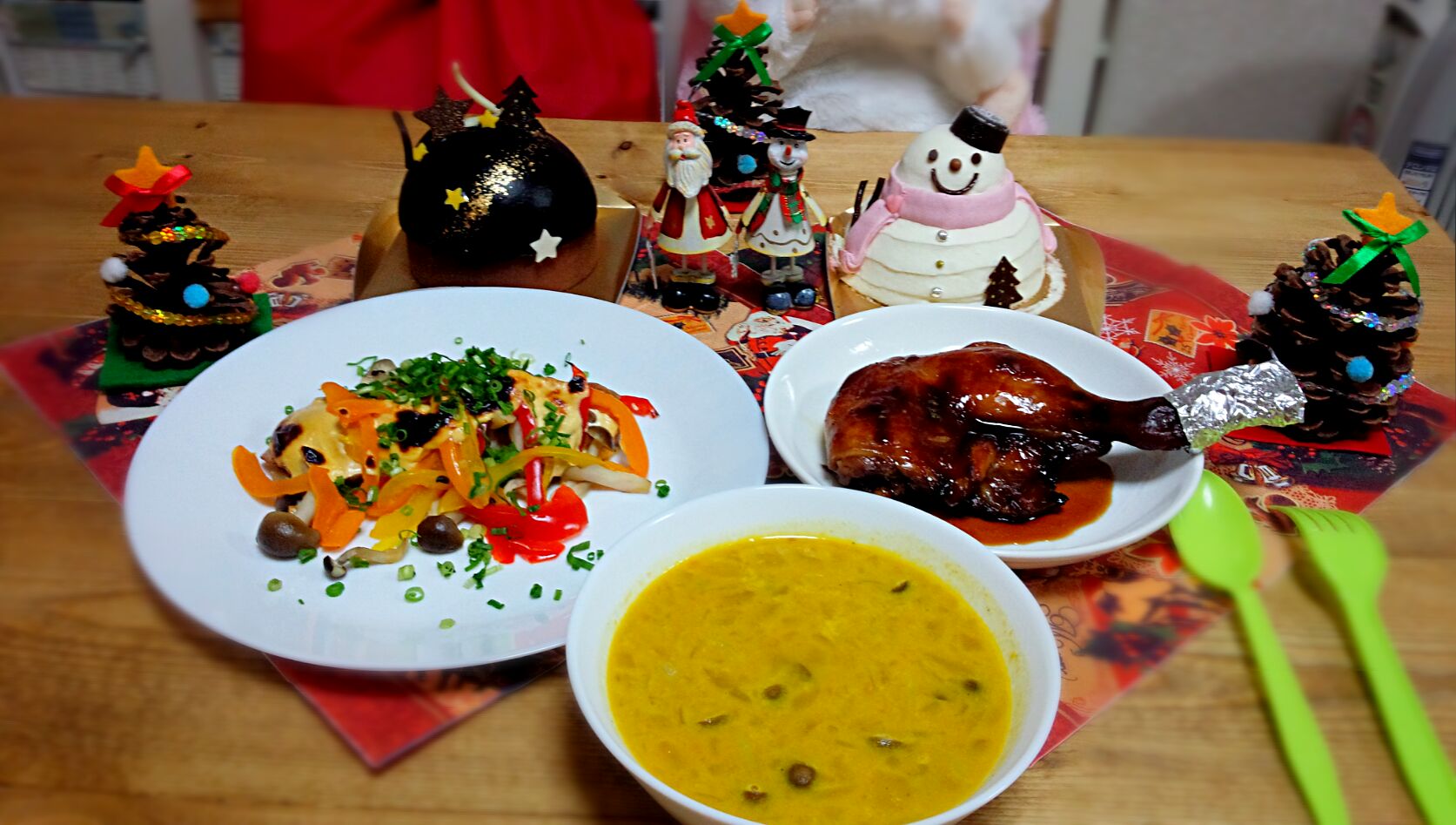 パパのクリスマス晩御飯☆彡

☆ローストチキン　☆秋鮭の味噌マヨ焼き　
☆カボチャのスープ　
☆銀のぶどうのケーキ