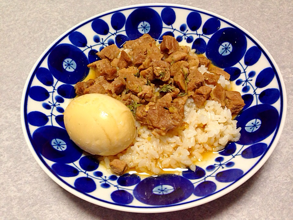 魯肉飯(ルーローハン)