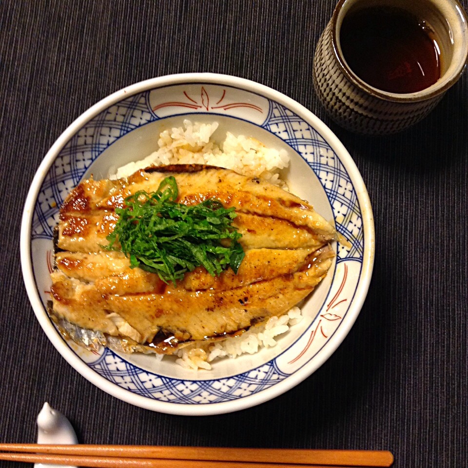 いわしのかば焼き丼