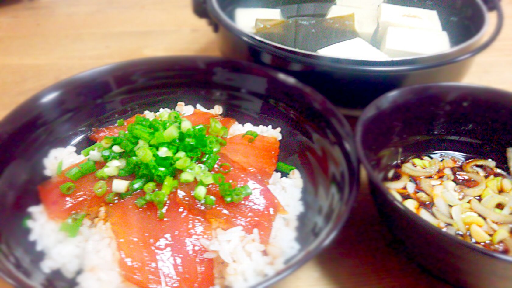 今晩は、マグロの漬け丼＆湯豆腐(o^^o)