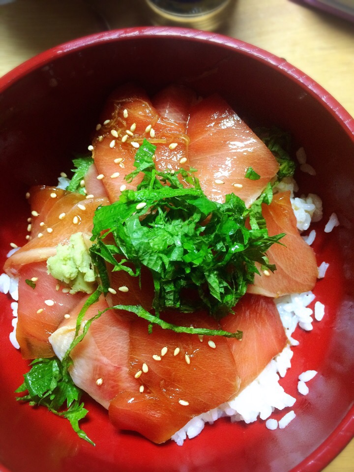 中トロの漬け丼