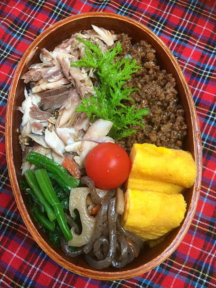 父さんのお弁当〜♬