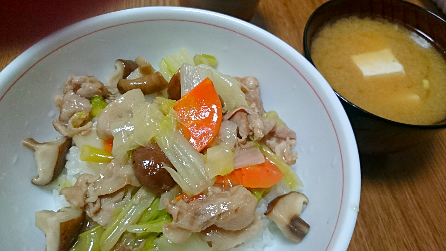 ・中華丼
・豆腐と葱の味噌汁