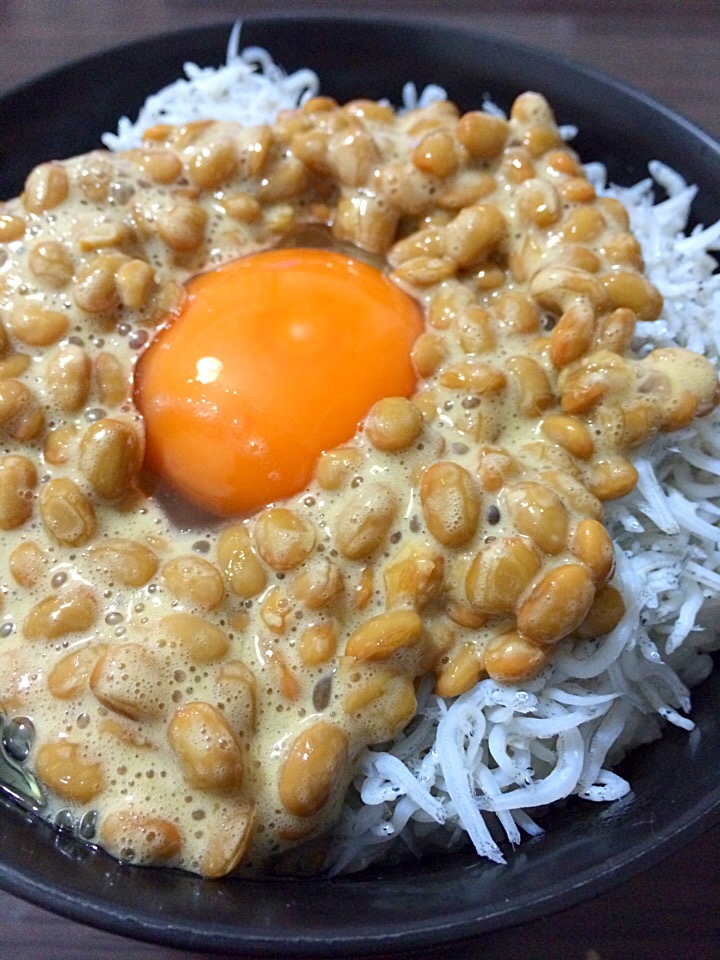 しらす&納豆生卵丼♪(´ε｀ )