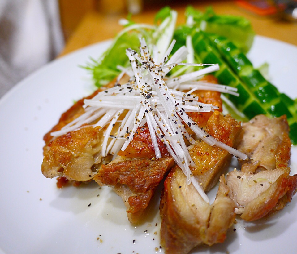 鳥もも肉の胡椒焼き