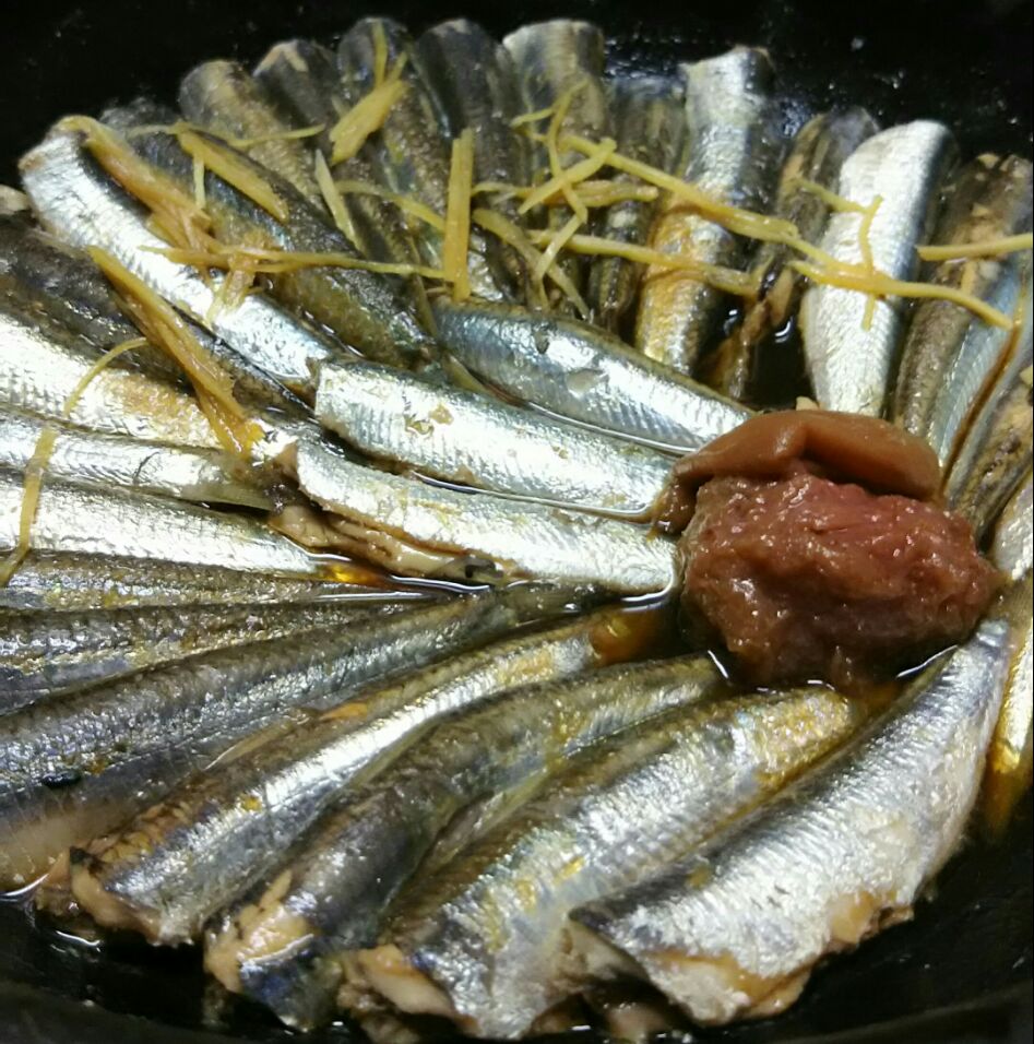 小鰯煮 梅干しと生姜で