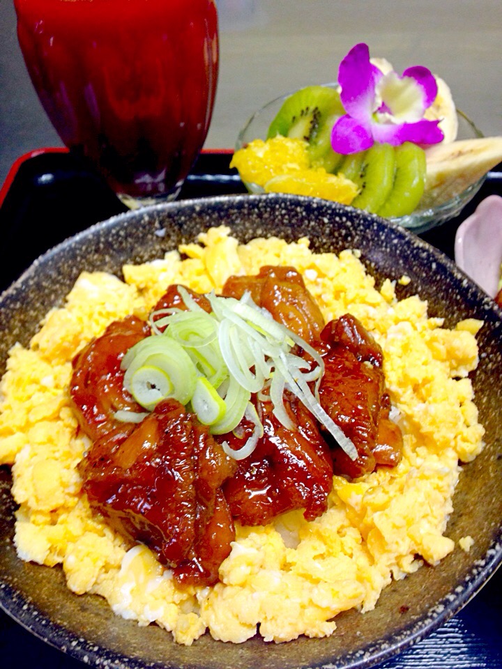 鶏のきじ焼き丼