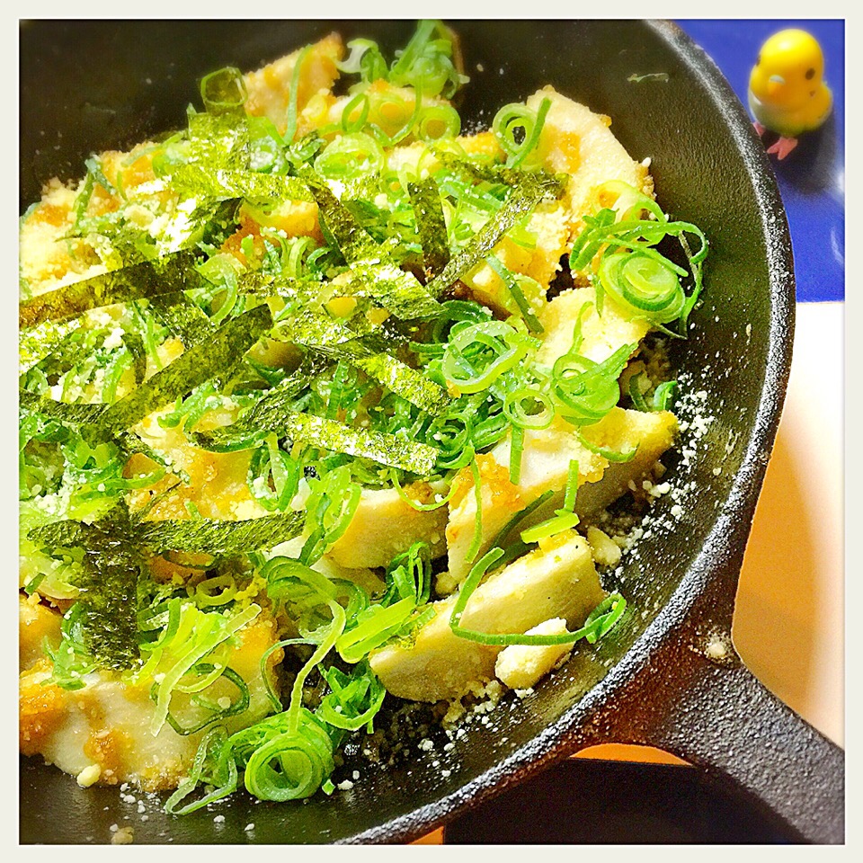 きいこの料理 里芋のガリバタ醤油 ネギのっけ