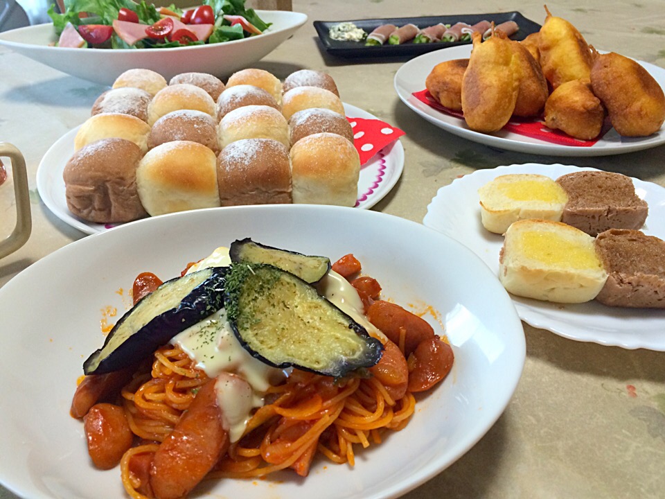 イタリアンな夕飯❤️初めて作ったちぎりパンを添えて?